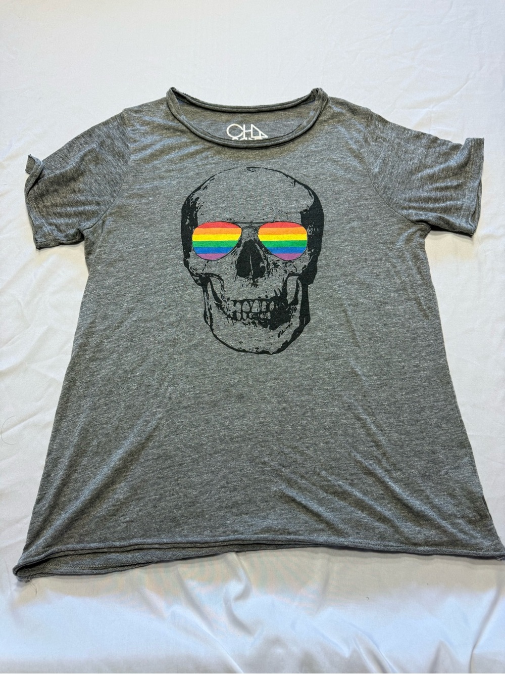 Chaser Gray Skull Tee with Rainbow Stripe Sunglasses